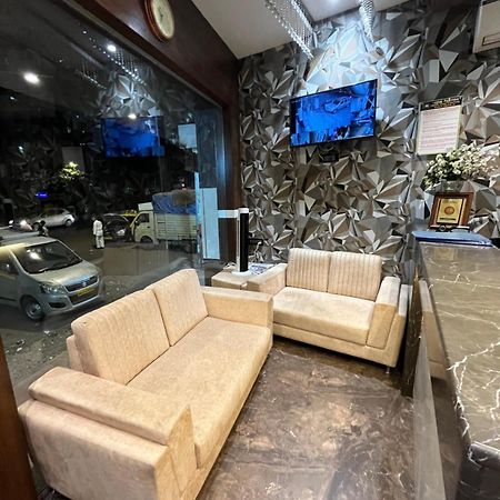 Hotel Meriton Mumbai International Airport T-2 Ngoại thất bức ảnh