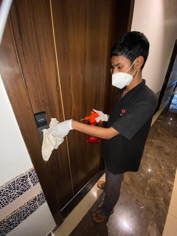 Hotel Meriton Mumbai International Airport T-2 Ngoại thất bức ảnh