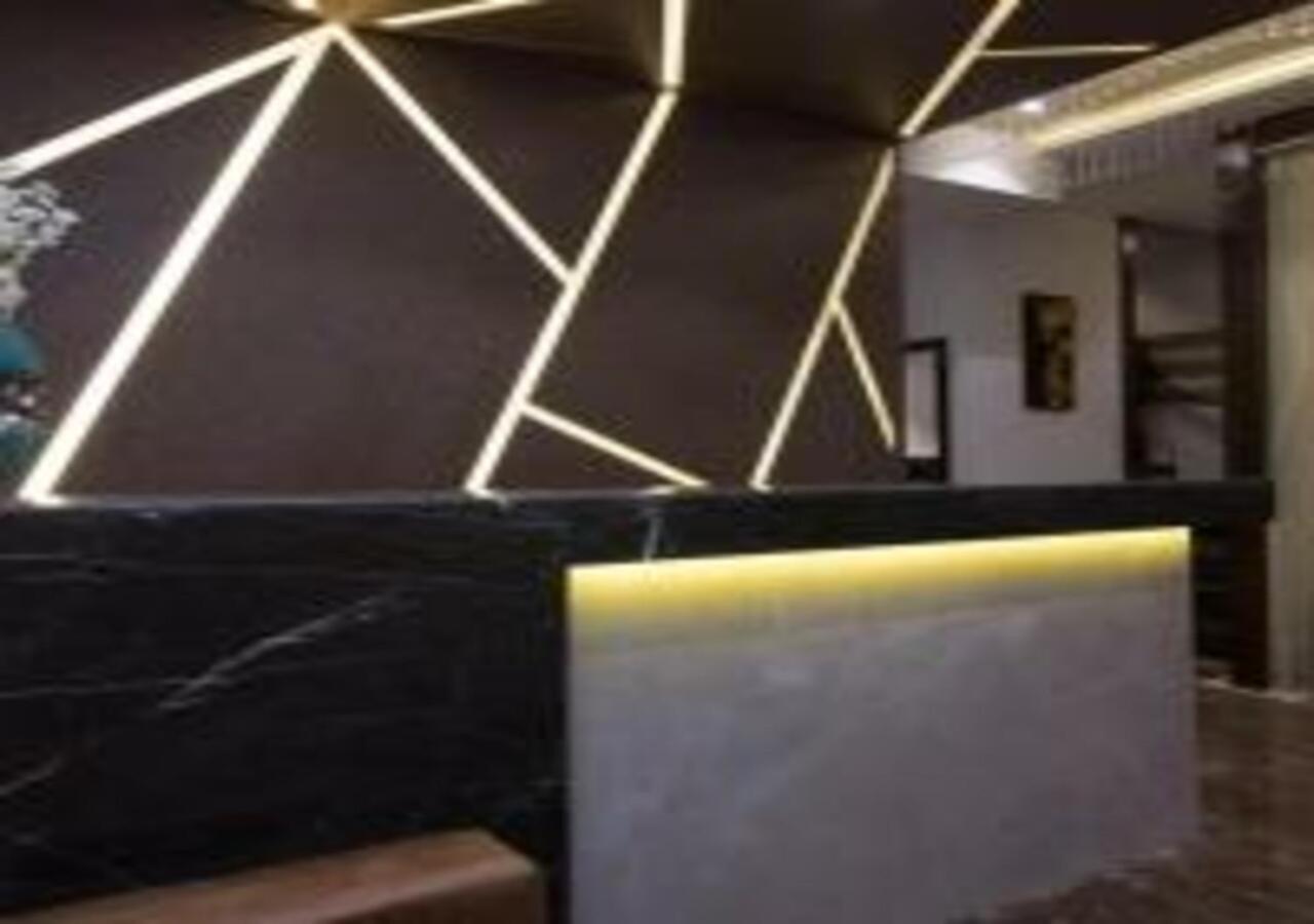 Hotel Meriton Mumbai International Airport T-2 Ngoại thất bức ảnh